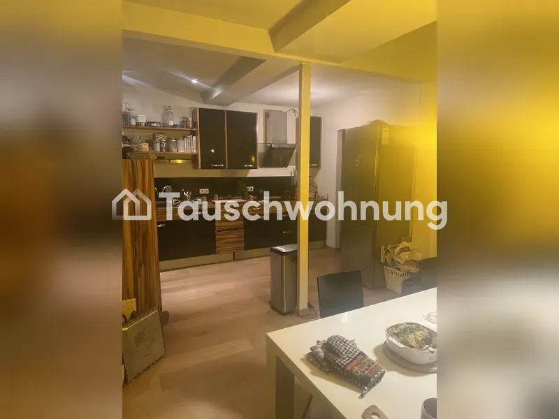 Tauschwohnung: Downsizing to Kreuzberg (ideally) — photo 1